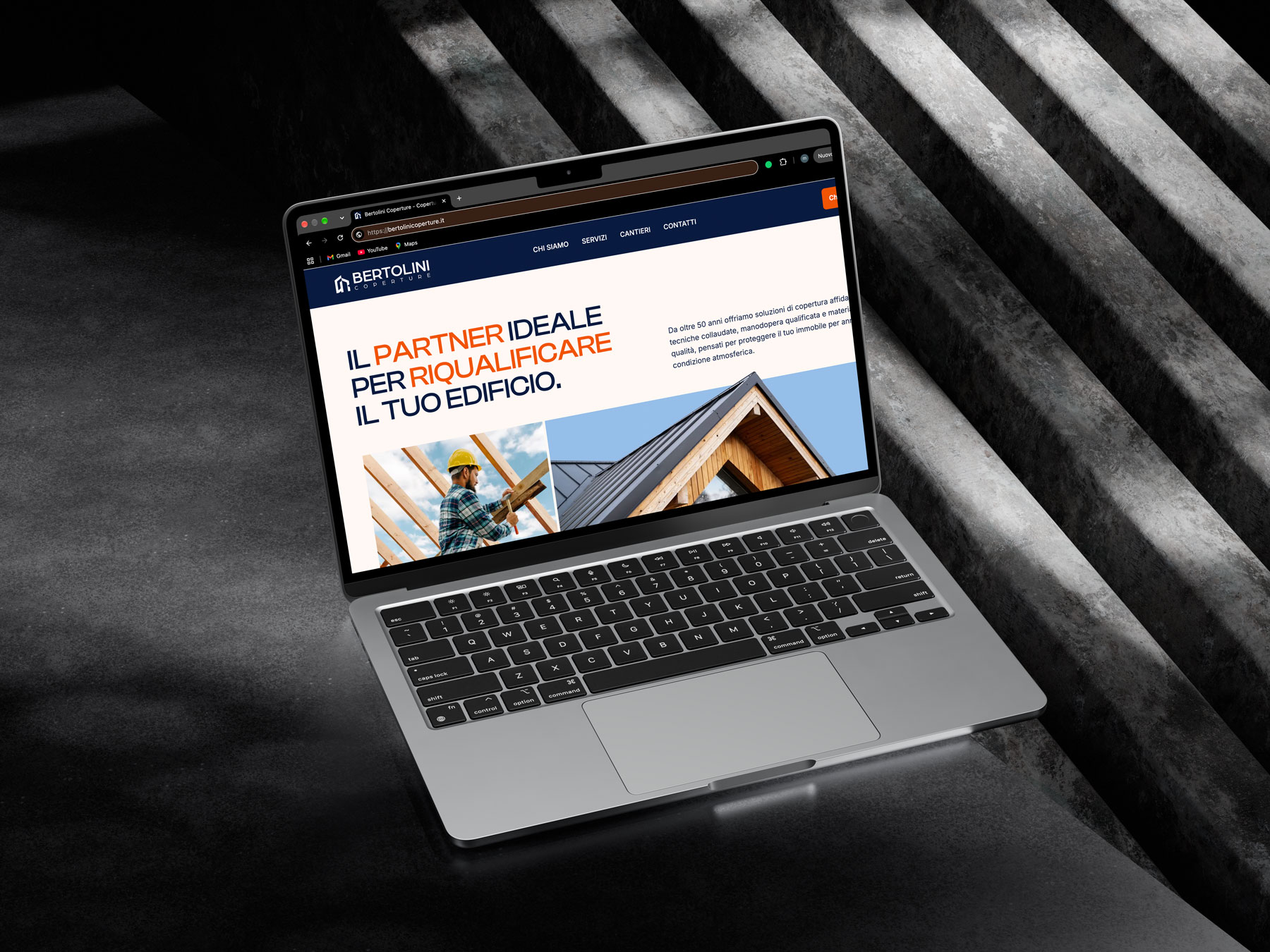 Mockup del sito Bertolini Coperture su laptop, con l'homepage del sito
